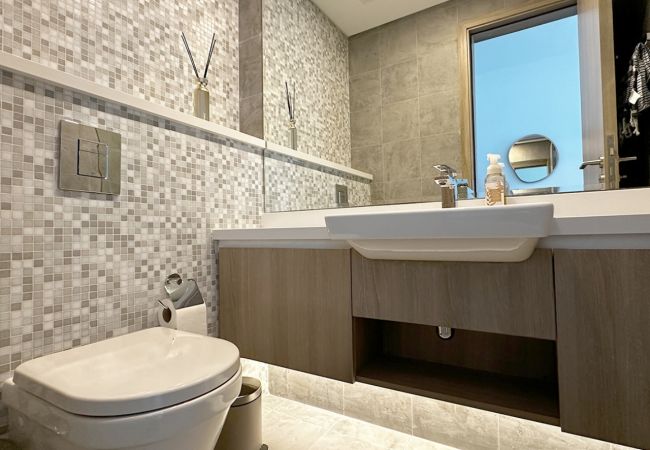 Apartment in Dubai - Harmonious 3BR in Stella Maris, Sea View,Marina Apartment in Dubai - Harmonious 3BR in Stella Maris, Sea View,Marina
