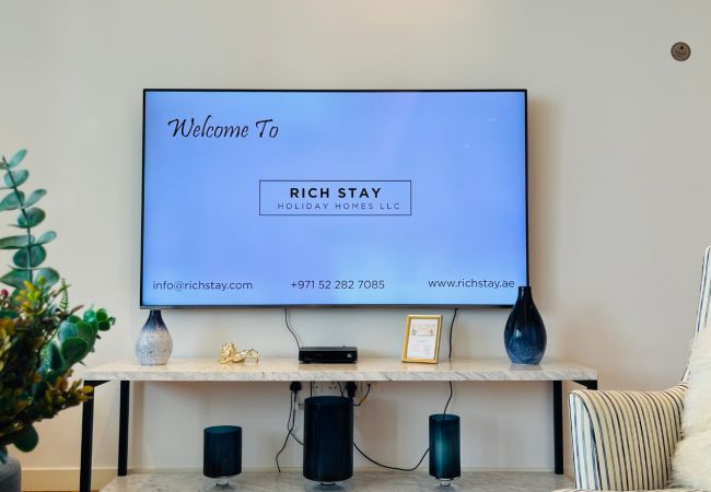 Apartment in Dubai - Crystal Clear 1BR in Blue Waters with Ain View Apartment in Dubai - Crystal Clear 1BR in Blue Waters with Ain View