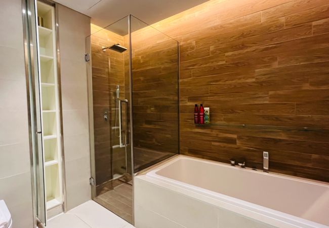 Apartment in Dubai - Crystal Clear 1BR in Blue Waters with Ain View Apartment in Dubai - Crystal Clear 1BR in Blue Waters with Ain View