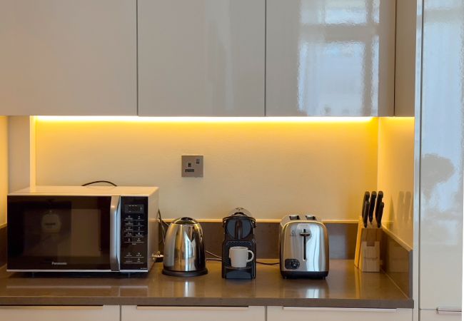 Apartment in Dubai - Phenomenal 1BR in Marina Gate 2,Full Marina View Apartment in Dubai - Phenomenal 1BR in Marina Gate 2,Full Marina View