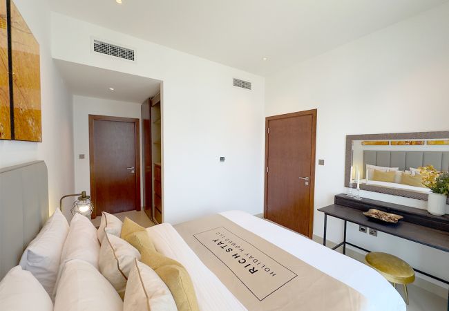 Apartment in Dubai - Phenomenal 1BR in Marina Gate 2,Full Marina View Apartment in Dubai - Phenomenal 1BR in Marina Gate 2,Full Marina View