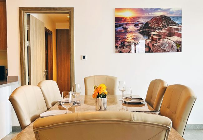 Apartment in Dubai - Elegant 2BR in Stella Maris, Marina City View Apartment in Dubai - Elegant 2BR in Stella Maris, Marina City View