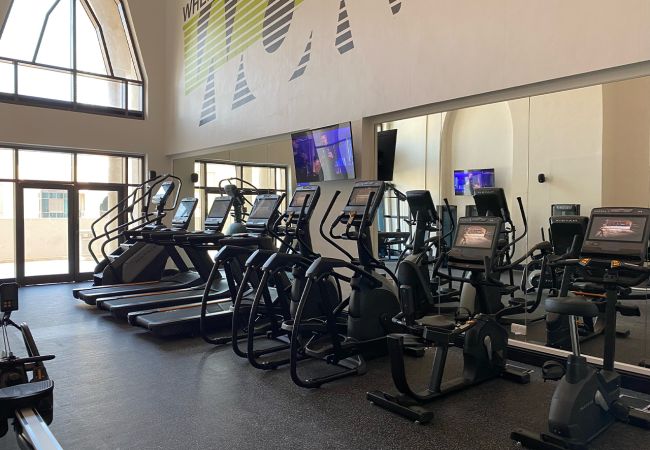 Apartment in Dubai - Upgraded 1BR in Downtown with Burj Khalifa View Apartment in Dubai - Upgraded 1BR in Downtown with Burj Khalifa View