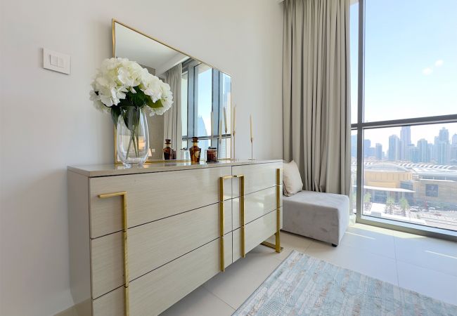 Apartment in Dubai - Premium 3BR with Burj Khalifa & Dubai Mall view Apartment in Dubai - Premium 3BR with Burj Khalifa & Dubai Mall view
