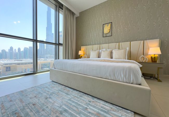 Apartment in Dubai - Premium 3BR with Burj Khalifa & Dubai Mall view Apartment in Dubai - Premium 3BR with Burj Khalifa & Dubai Mall view