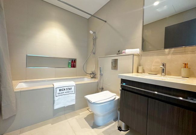 Apartment in Dubai - Premium 3BR with Burj Khalifa & Dubai Mall view Apartment in Dubai - Premium 3BR with Burj Khalifa & Dubai Mall view