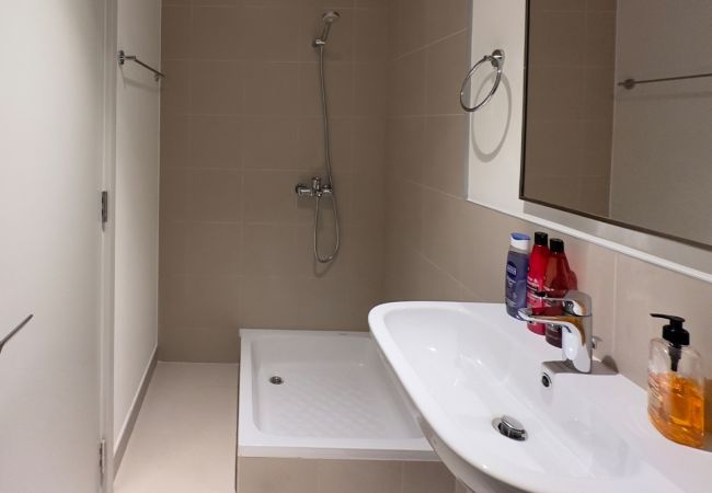 Apartment in Dubai -  Sunrise Bay 3BR EMAAR Beachfront Dubai Harbour Apartment in Dubai -  Sunrise Bay 3BR EMAAR Beachfront Dubai Harbour