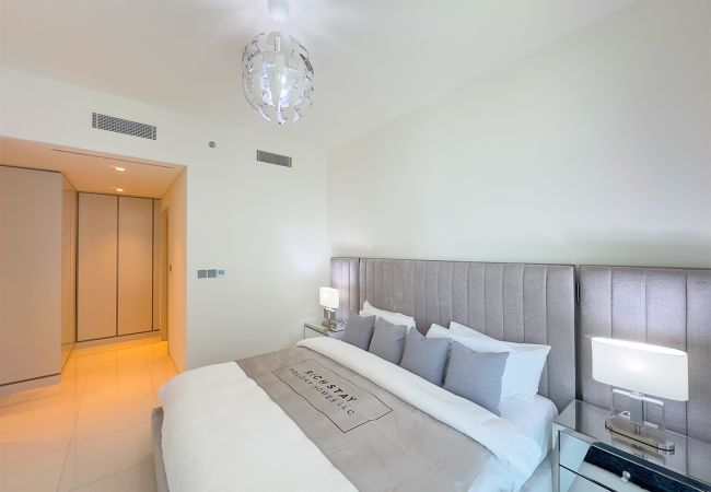Apartment in Dubai -  Sunrise Bay 3BR EMAAR Beachfront Dubai Harbour Apartment in Dubai -  Sunrise Bay 3BR EMAAR Beachfront Dubai Harbour