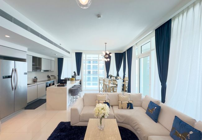 Apartment in Dubai -  Sunrise Bay 3BR EMAAR Beachfront Dubai Harbour Apartment in Dubai -  Sunrise Bay 3BR EMAAR Beachfront Dubai Harbour