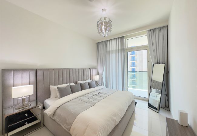 Apartment in Dubai -  Sunrise Bay 3BR EMAAR Beachfront Dubai Harbour Apartment in Dubai -  Sunrise Bay 3BR EMAAR Beachfront Dubai Harbour