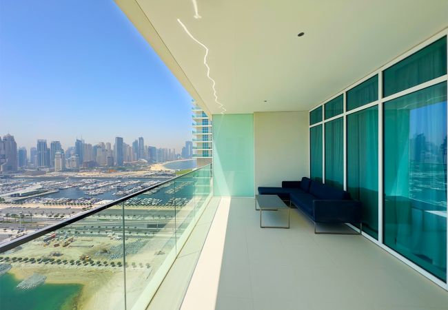 Apartment in Dubai -  Sunrise Bay 3BR EMAAR Beachfront Dubai Harbour Apartment in Dubai -  Sunrise Bay 3BR EMAAR Beachfront Dubai Harbour