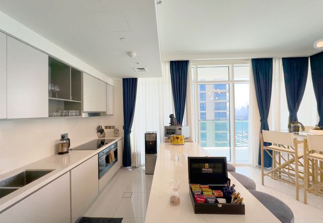 Apartment in Dubai -  Sunrise Bay 3BR EMAAR Beachfront Dubai Harbour Apartment in Dubai -  Sunrise Bay 3BR EMAAR Beachfront Dubai Harbour