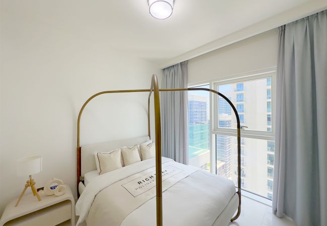 Apartment in Dubai -  Sunrise Bay 3BR EMAAR Beachfront Dubai Harbour Apartment in Dubai -  Sunrise Bay 3BR EMAAR Beachfront Dubai Harbour
