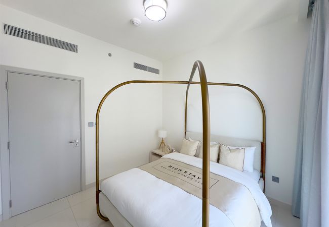 Apartment in Dubai -  Sunrise Bay 3BR EMAAR Beachfront Dubai Harbour Apartment in Dubai -  Sunrise Bay 3BR EMAAR Beachfront Dubai Harbour
