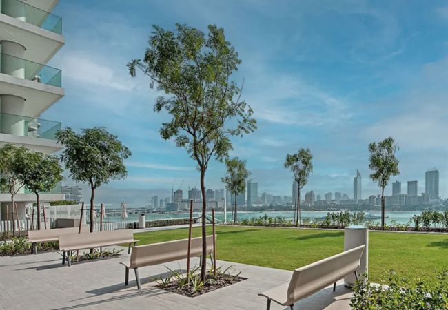 Apartment in Dubai -  Sunrise Bay 3BR EMAAR Beachfront Dubai Harbour Apartment in Dubai -  Sunrise Bay 3BR EMAAR Beachfront Dubai Harbour