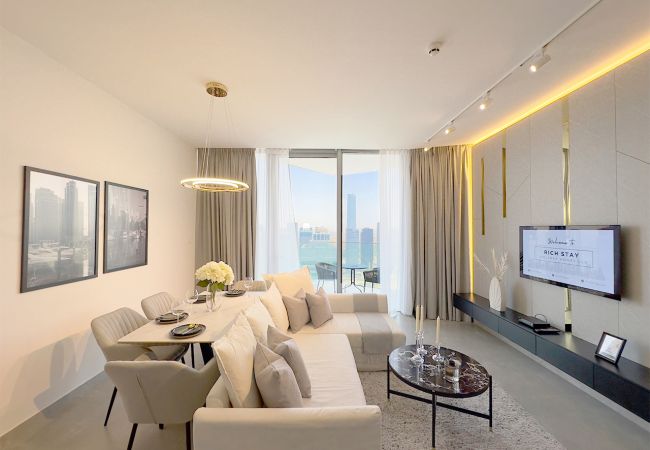 Apartment in Dubai - Stunning 1BR in Stella Maris, City View, Marina Apartment in Dubai - Stunning 1BR in Stella Maris, City View, Marina