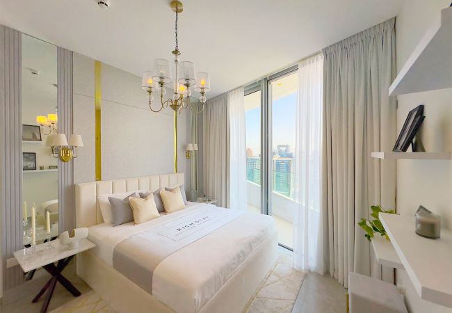 Apartment in Dubai - Stunning 1BR in Stella Maris, City View, Marina Apartment in Dubai - Stunning 1BR in Stella Maris, City View, Marina