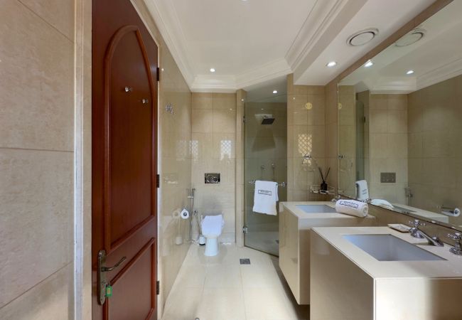 Apartment in Dubai -  Spectacular 2BR with Burj & Dubai Mall view Apartment in Dubai -  Spectacular 2BR with Burj & Dubai Mall view