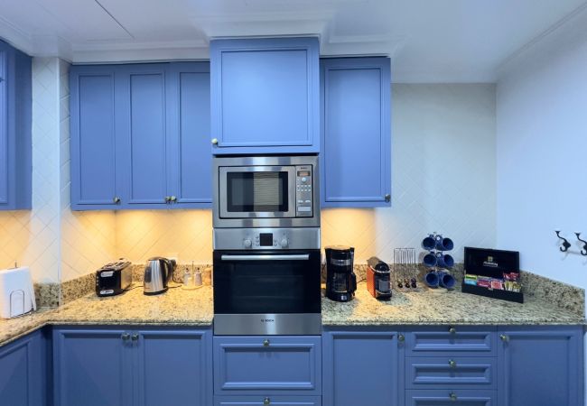 Apartment in Dubai -  Spectacular 2BR with Burj & Dubai Mall view Apartment in Dubai -  Spectacular 2BR with Burj & Dubai Mall view