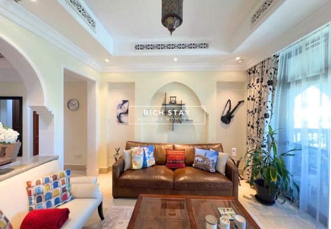 Apartment in Dubai -  Spectacular 2BR with Burj & Dubai Mall view Apartment in Dubai -  Spectacular 2BR with Burj & Dubai Mall view