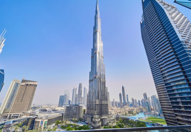 Apartment in Dubai - 1BR at Burj Vista, Direct access to Dubai mall