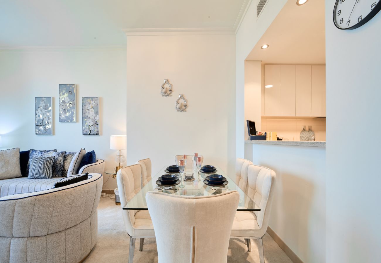 Apartment in Dubai - 1BR at Burj Vista, Direct access to Dubai mall