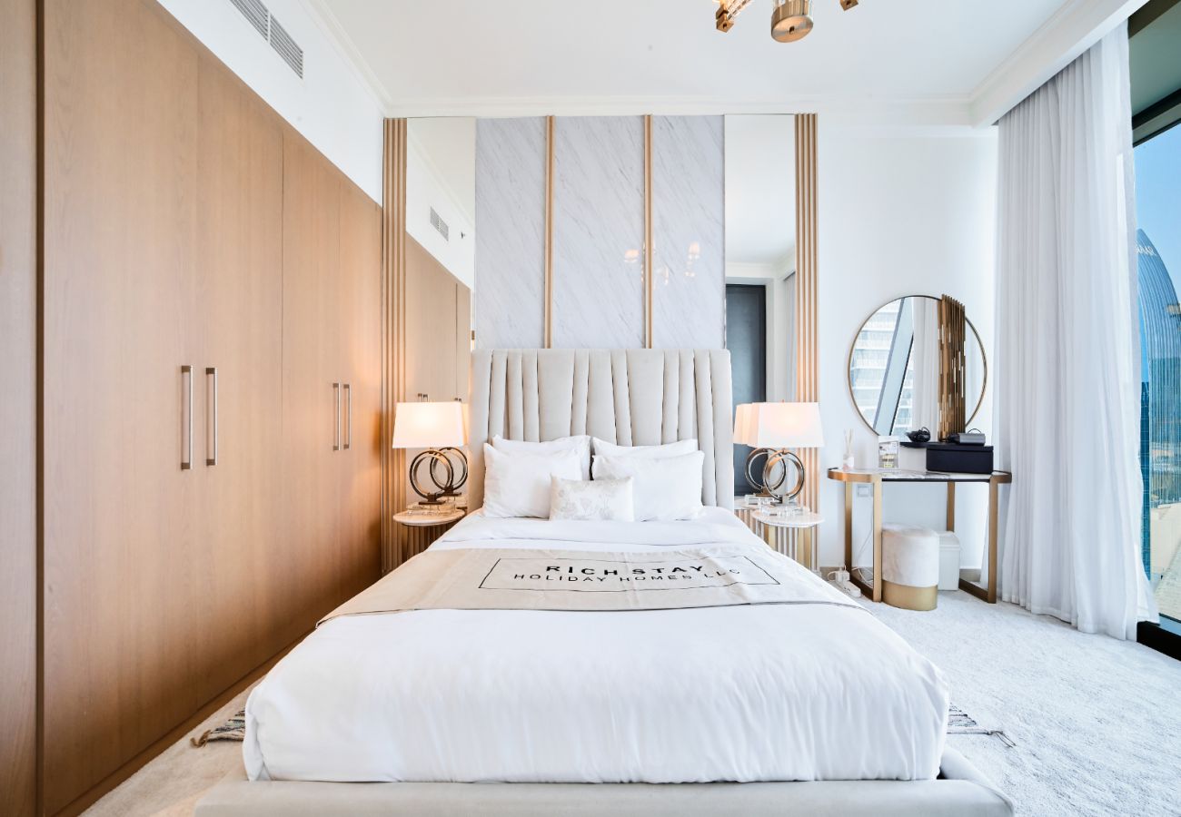 Apartment in Dubai - 1BR at Burj Vista, Direct access to Dubai mall
