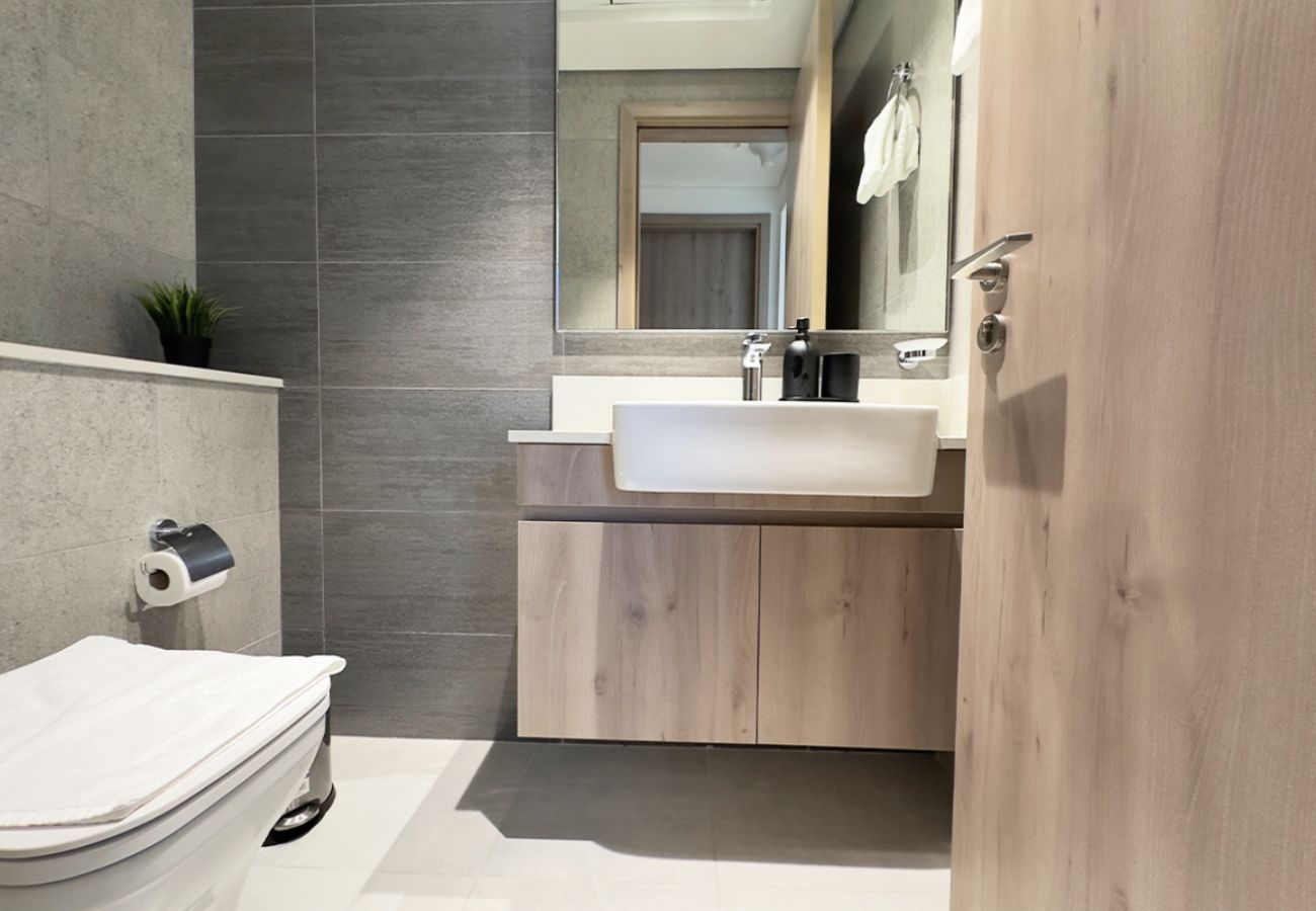Apartment in Dubai -  Exceptional 1BR in Prive Residences, Dubai Hills