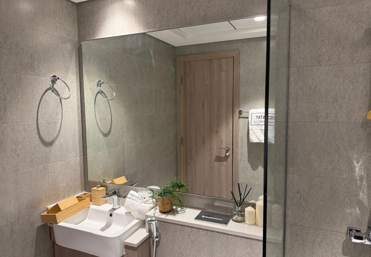 Apartment in Dubai - Pristine Studio in Prive Residence, Dubai Hills
