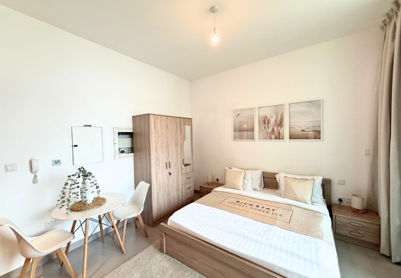 Apartment in Dubai - Pristine Studio in Prive Residence, Dubai Hills