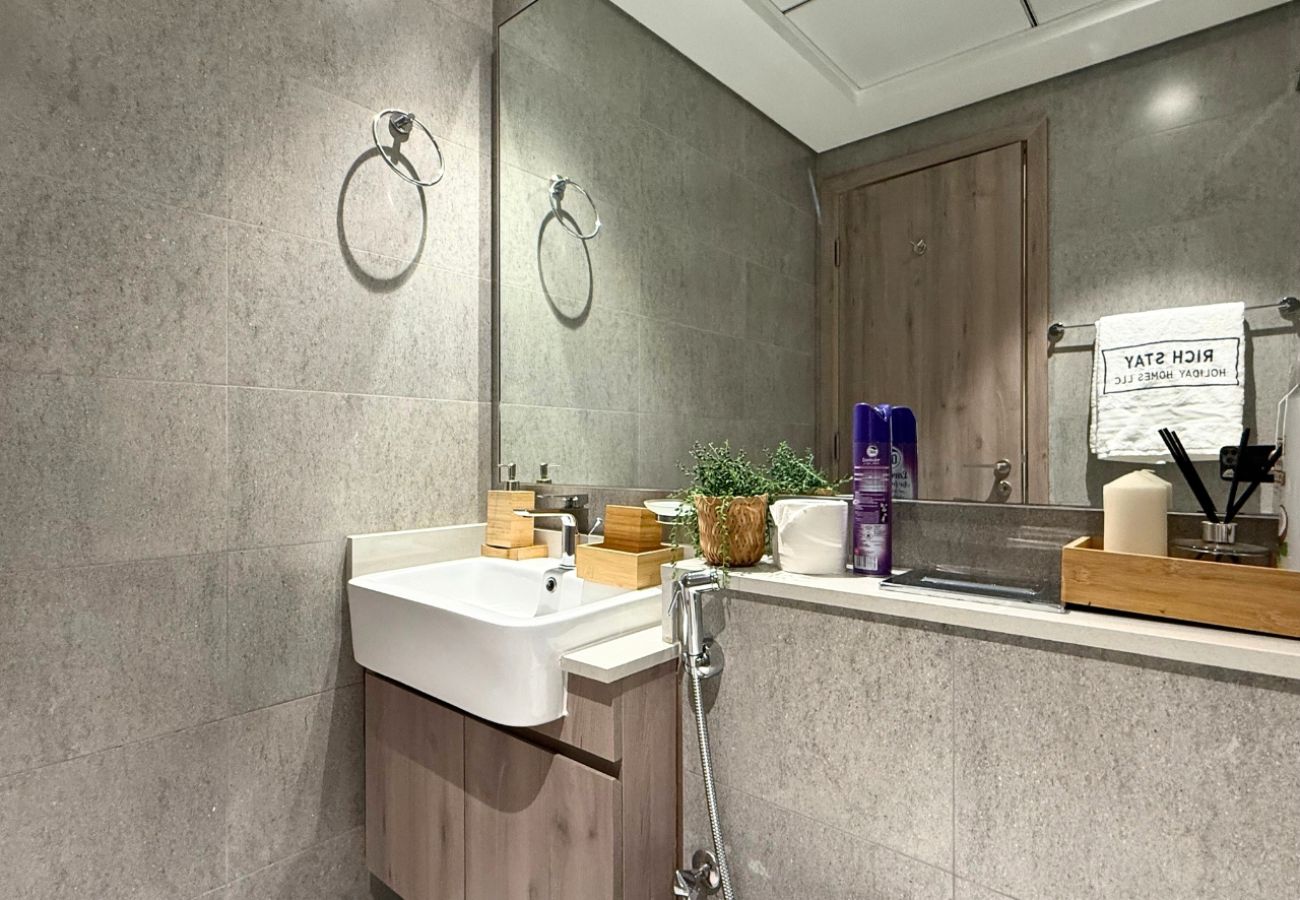 Apartment in Dubai - Pristine Studio in Prive Residence, Dubai Hills