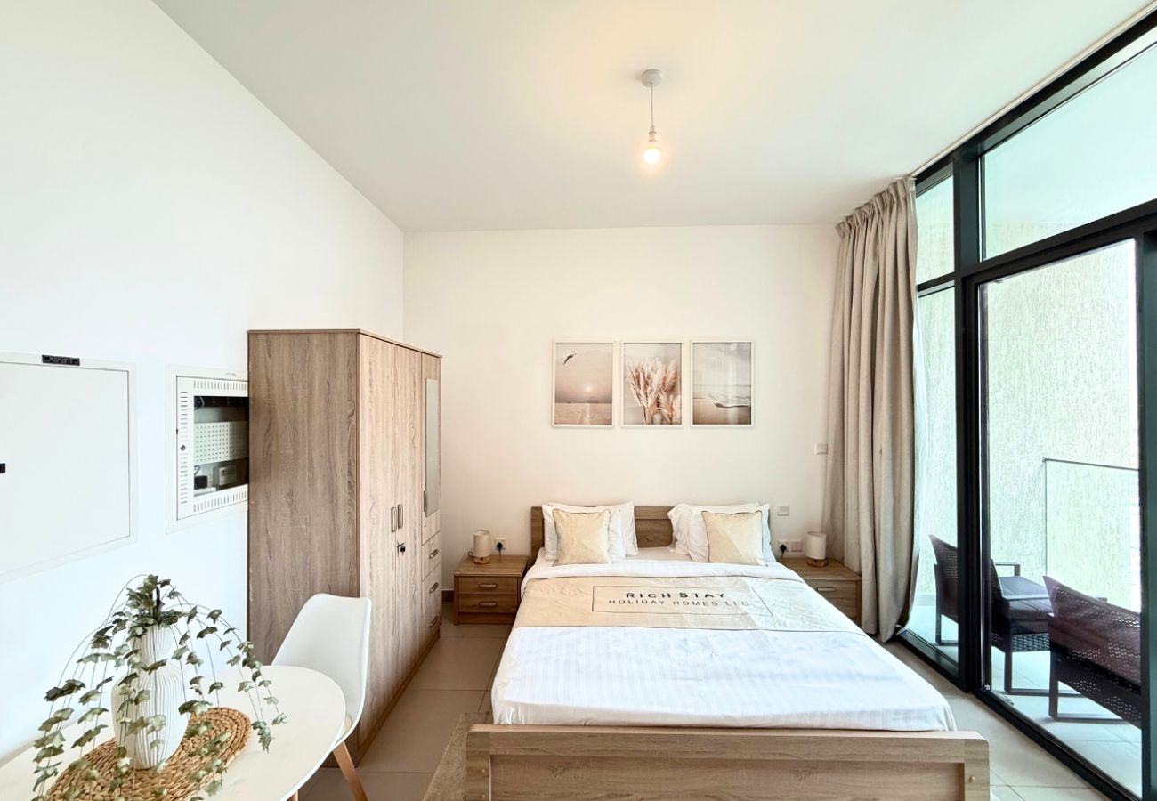 Apartment in Dubai - Pristine Studio in Prive Residence, Dubai Hills