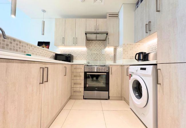 Apartment in Dubai - Seven Palm Escape: 1BR in Palm Jumeirah Apartment in Dubai - Seven Palm Escape: 1BR in Palm Jumeirah