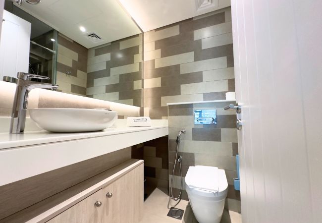 Apartment in Dubai - Seven Palm Escape: 1BR in Palm Jumeirah Apartment in Dubai - Seven Palm Escape: 1BR in Palm Jumeirah