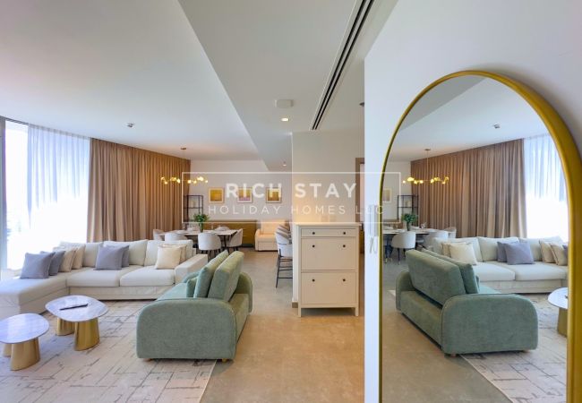 Apartment in Dubai - Exclusive 2-BR Stella Maris.  Apartment in Dubai - Exclusive 2-BR Stella Maris.