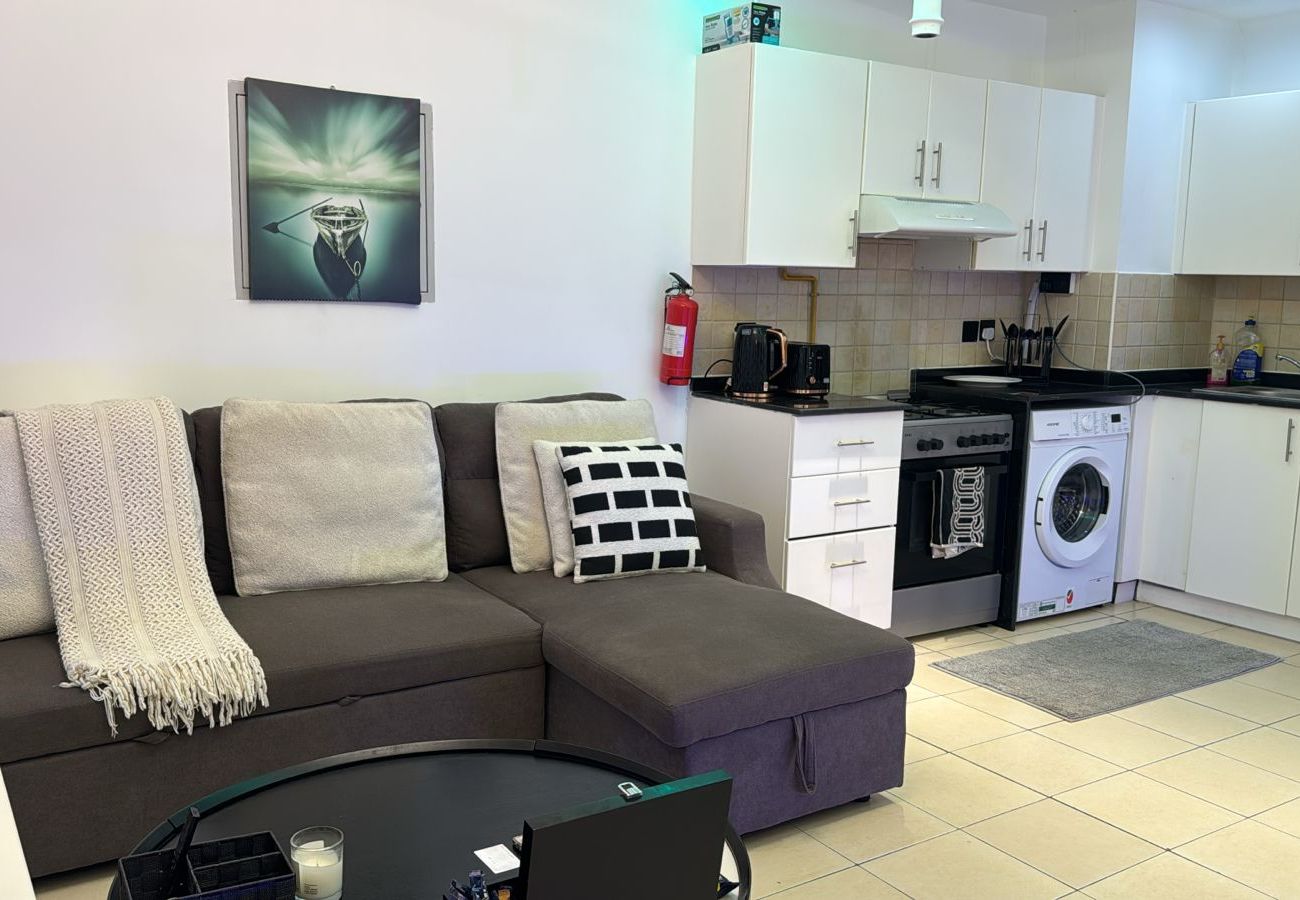 Apartment in Dubai - Charming 1 BR Space JVC Autumn 2