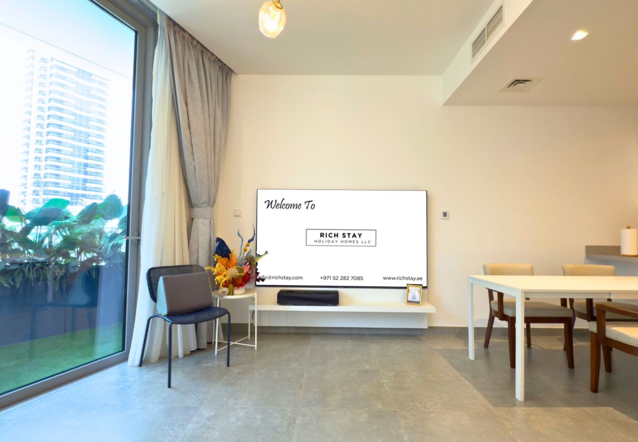 Apartment in Dubai - 305-Unique 1 BR in Stella Maris, City View