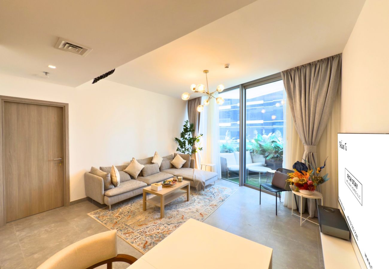 Apartment in Dubai - 305-Unique 1 BR in Stella Maris, City View