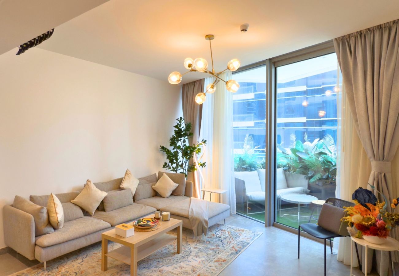 Apartment in Dubai - 305-Unique 1 BR in Stella Maris, City View
