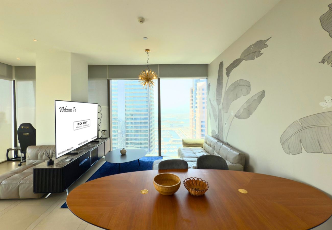 Apartment in Dubai - Skyline Serenity ,3BR Oasis Overlooking the Marina