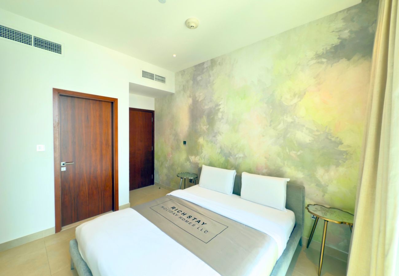 Apartment in Dubai - Skyline Serenity ,3BR Oasis Overlooking the Marina