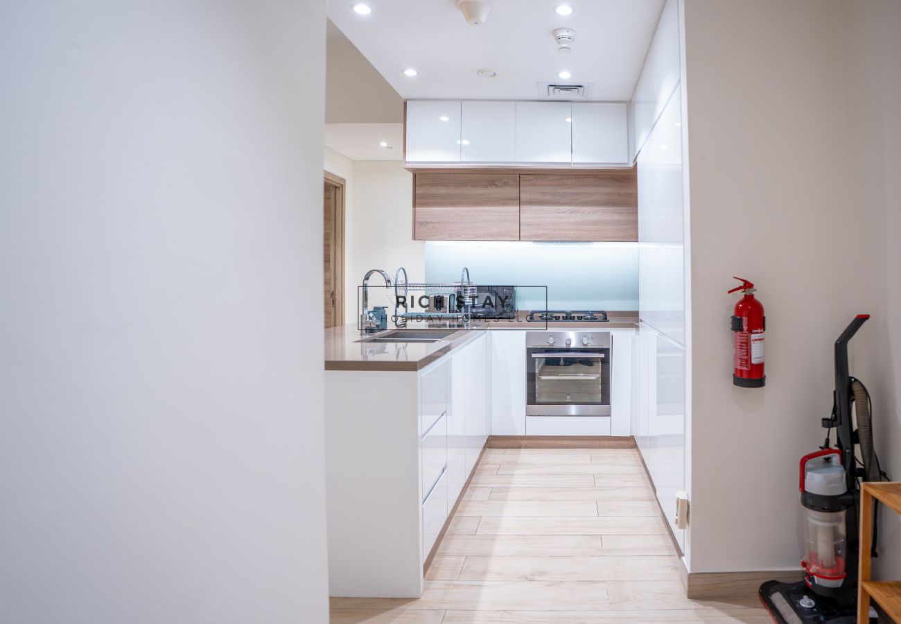 Apartment in Dubai - 612-studio one tower