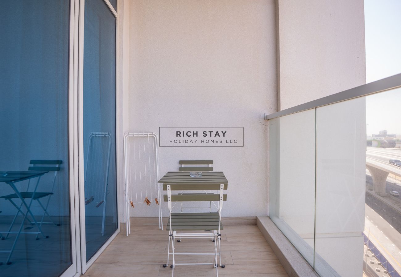 Apartment in Dubai - 612-studio one tower
